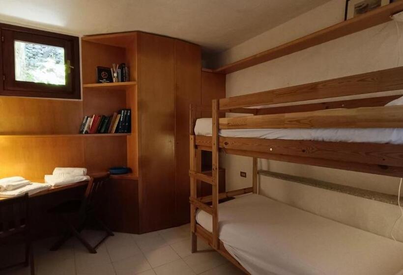 Апартаменты 3 Спальни, Villaggio Est A Capo Coda Cavallo San Teodoro