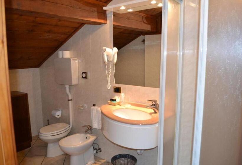 Семейный Номер, Paradise Lodge
