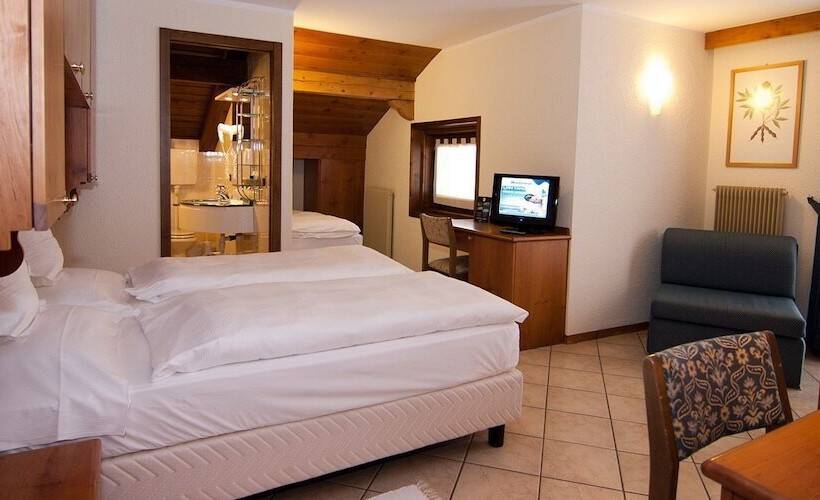 Семейный Номер, Paradise Lodge