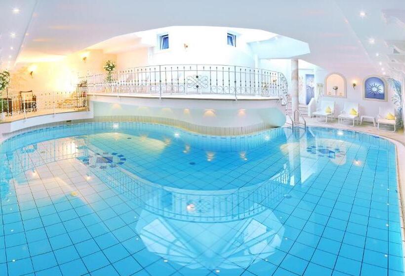 １ベッドルームのデラックスアパートメント, Apparthotel Landhaus Veronika