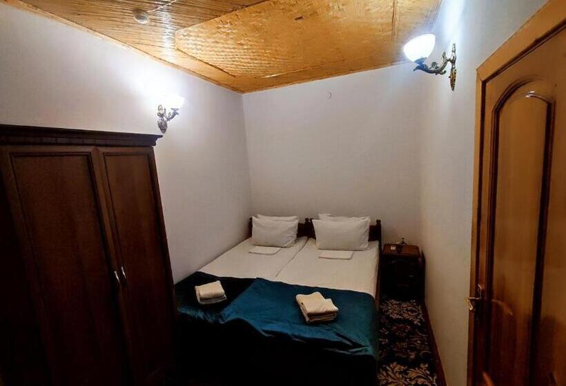 싱글 디럭스 룸, Boutique Hotel Parvina