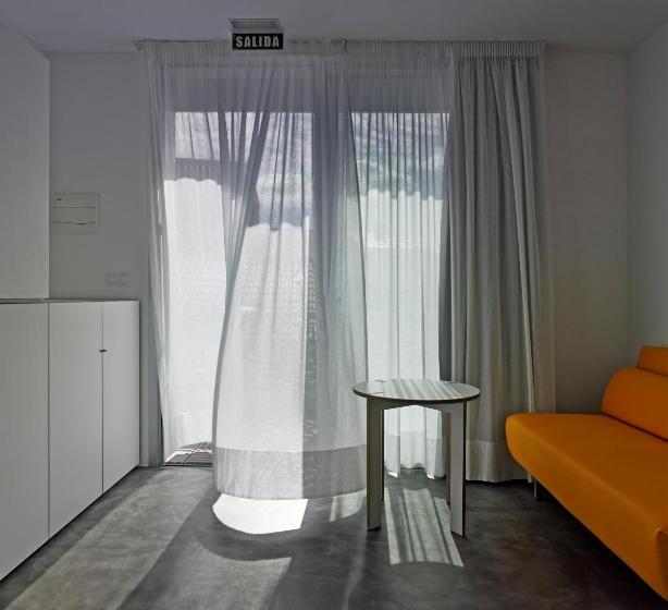 Quarto standard, Bela Muxía
