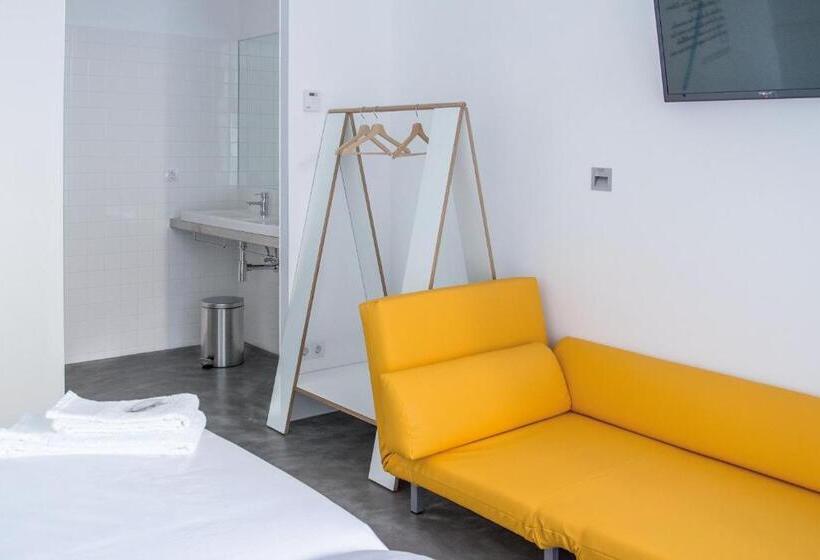 Quarto standard, Bela Muxía