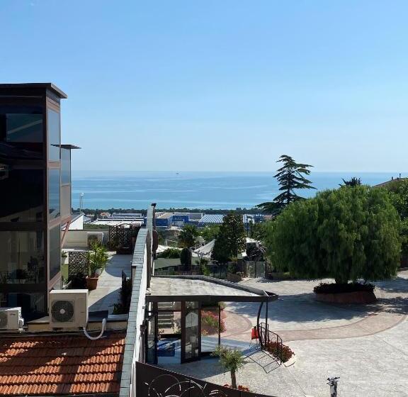 آپارتمان 1 خوابه با چشم‌انداز دریا, Vistamare Village
