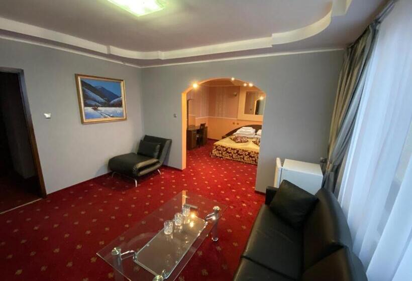 سوییت, Intourist Zakarpattia