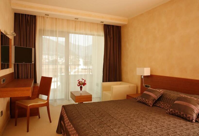 اتاق استاندارد با چشم‌انداز کوهستان, Monte Casa Spa & Wellness