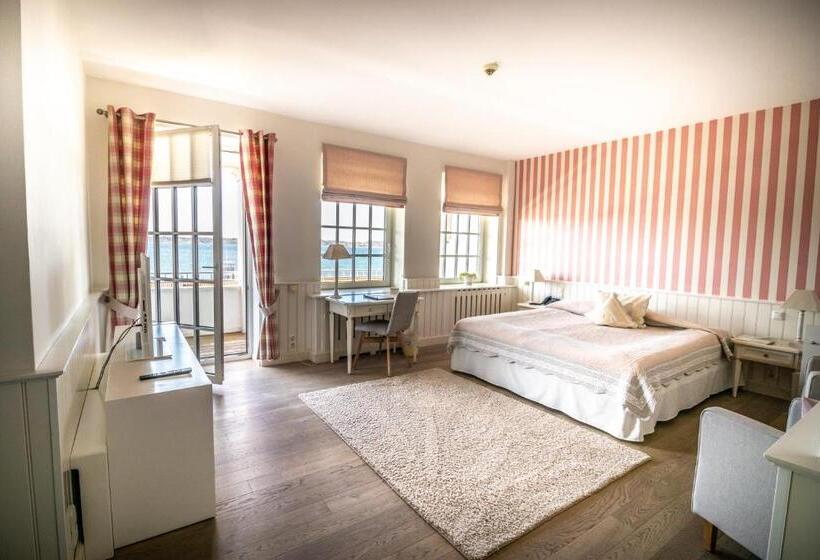 Premiumzimmer mit Meerblick, Strandhotel Glücksburg