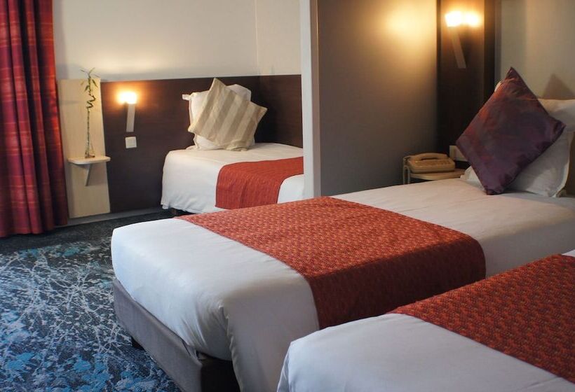 Номер Стандарт Трехместный, The Originals City, Hôtel La Siesta, Annonay Est