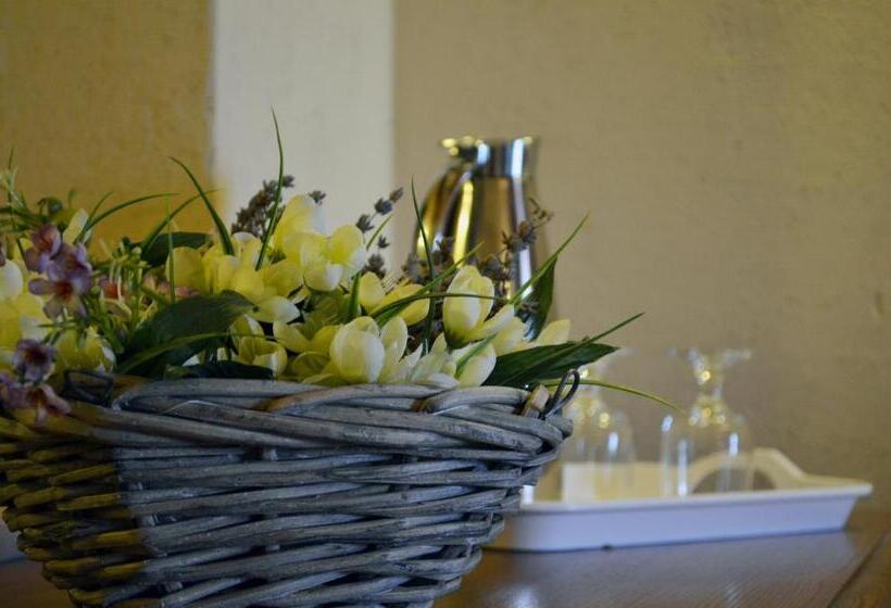 Полулюкс, Tenuta Agricola Dell Uccellina