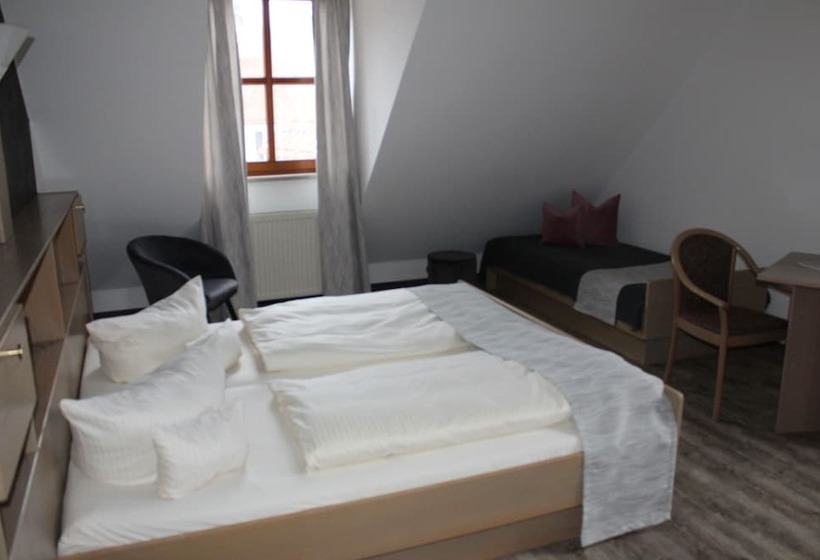 Номер Стандарт Трехместный, Land Gut Hotel Forsthof