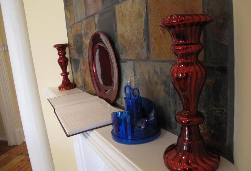 اتاق لوکس, The Crescent Guesthouses  Bnb/self Catering