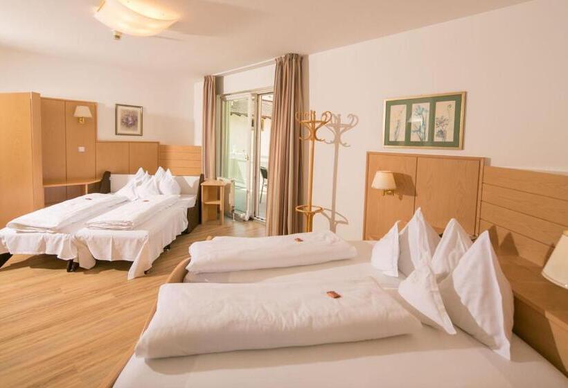 Четырехместный Номер Superior, Goldenes Roessl Adults Only