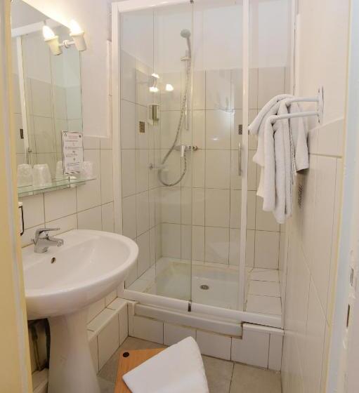 Номер Стандарт, Hôtel La Croix Blanche