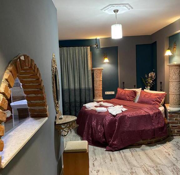 Номер Deluxe, Rebetika Hotel & Bistro