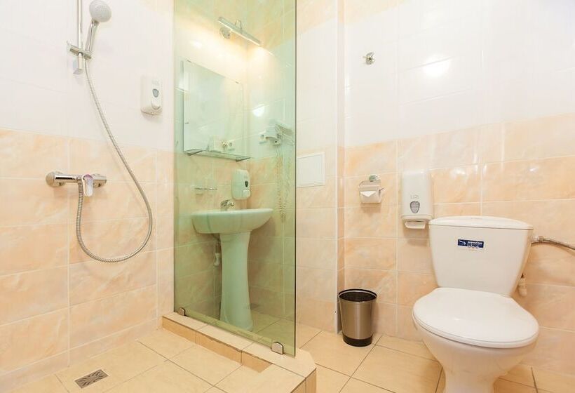 标准间, Regina Hotel On Baumana