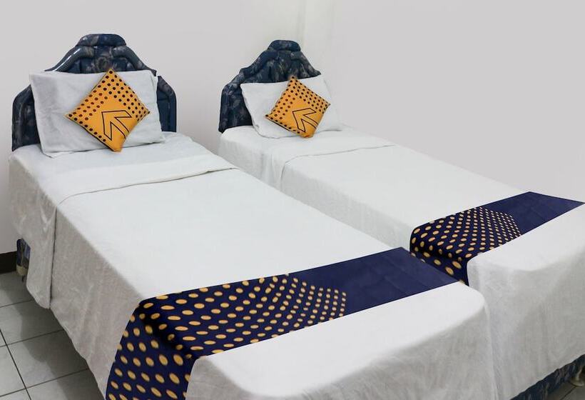 经济房, Spot On 91212 Hotel Kelimutu