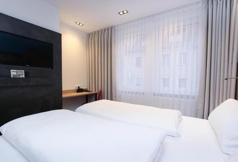 Классический Номер, City Hotel Würzburg