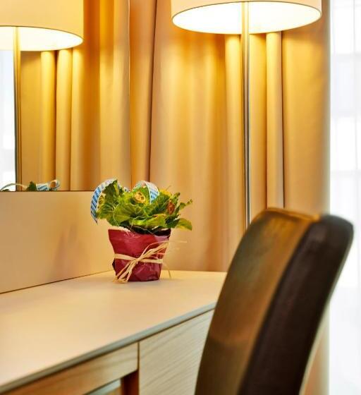 Номер Superior, H4 Hotel München Messe
