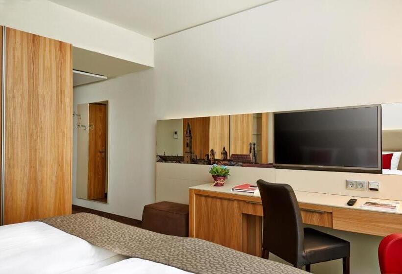Номер Deluxe, H4 Hotel München Messe