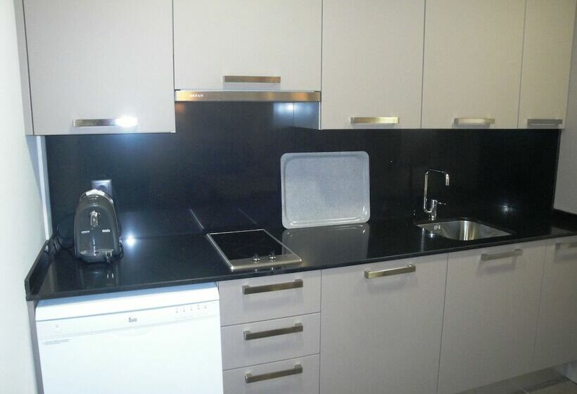 Апартаменты 1 Спальня, Pierre & Vacances Barcelona Sants