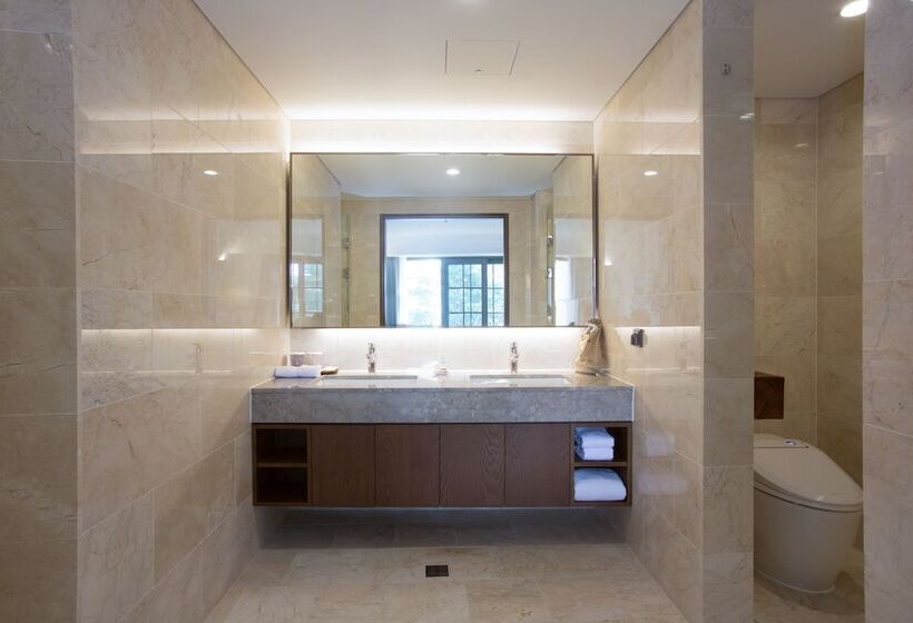 Suite Premium, Ecoland