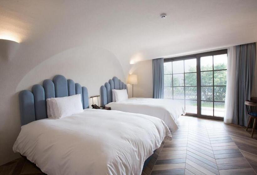 Suite Premium, Ecoland