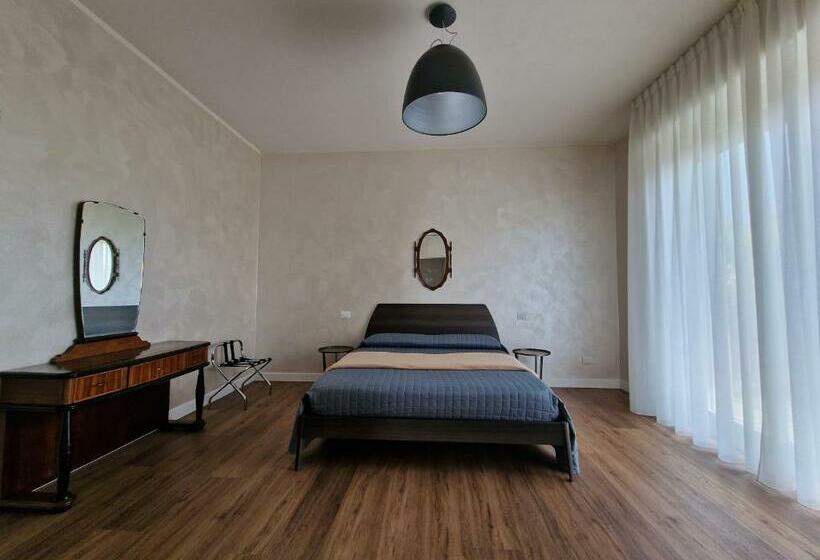 발코니가 있는 스위트, B&b A Due Passi Dal Lago