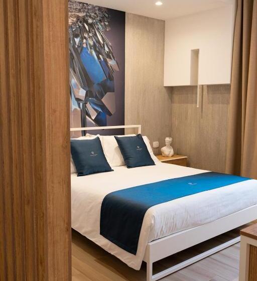 家庭间, Antonio Busco Rooms