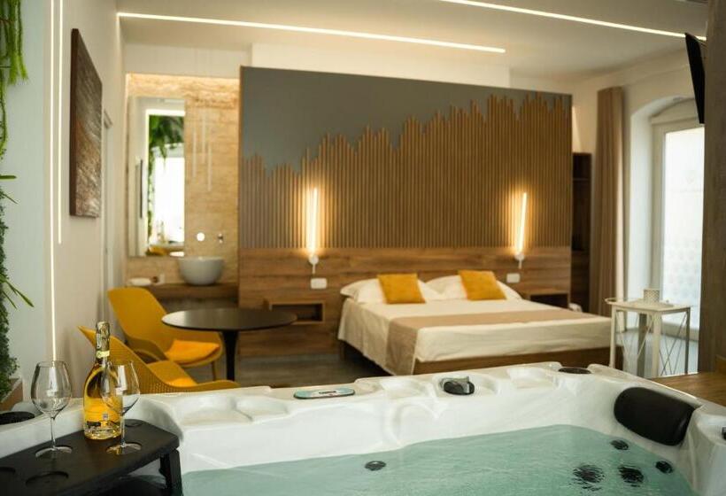 带按摩浴盆的套房, Antonio Busco Rooms