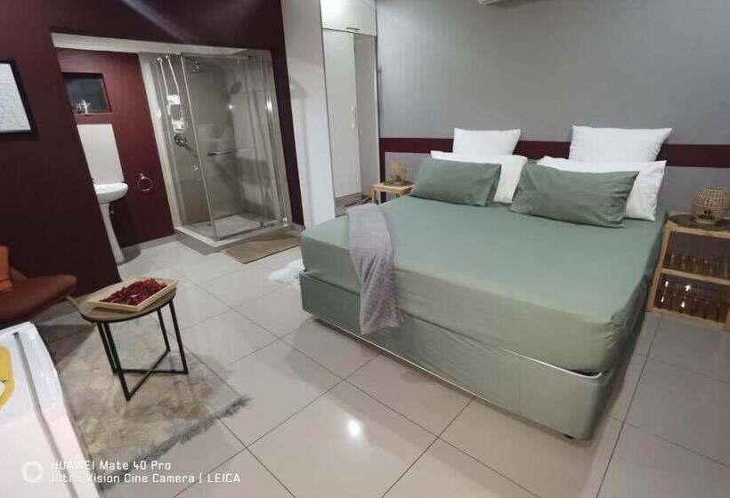 스위트 킹사이즈 침대, Fresh Ideas Guest House