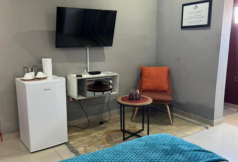 스위트 킹사이즈 침대, Fresh Ideas Guest House