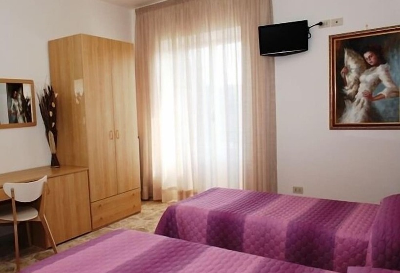 Номер Стандарт Трехместный, B&b Raggio Di Sole