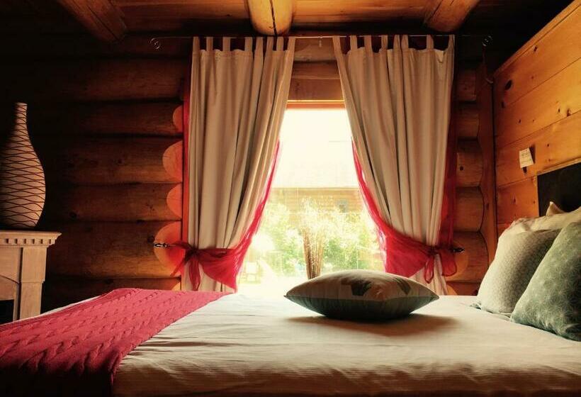 Номер Стандарт, Auberge Couleurs De France