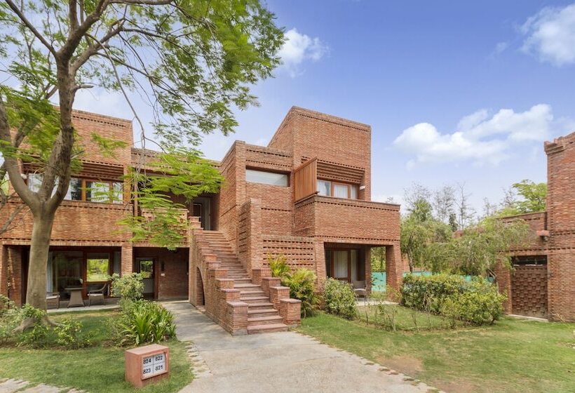 اتاق پریمیوم با چشم‌انداز باغ, The Westin Sohna Resort & Spa