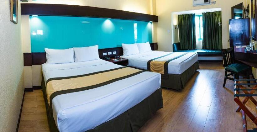 Номер Стандарт, Microtel By Wyndham Cabanatuan
