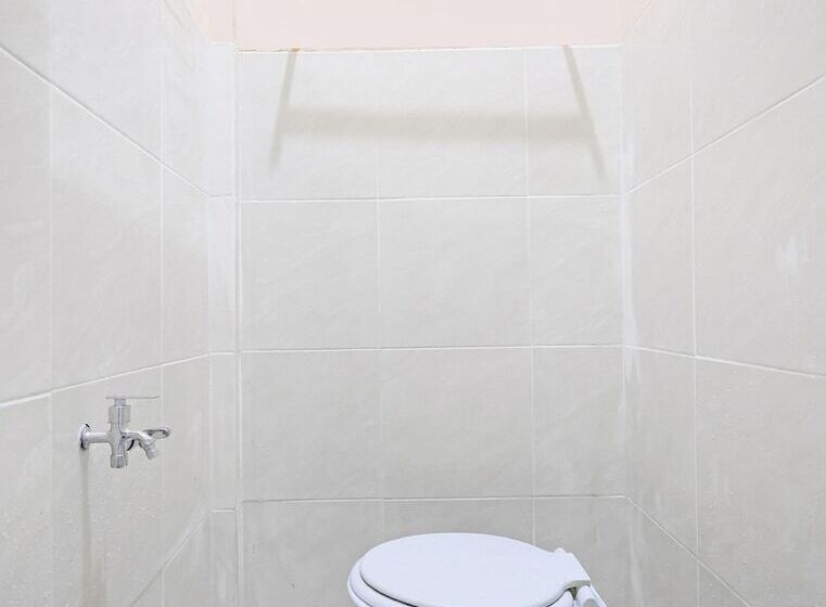 Номер Стандарт, Wisma Pinggir Mitra Reddoorz
