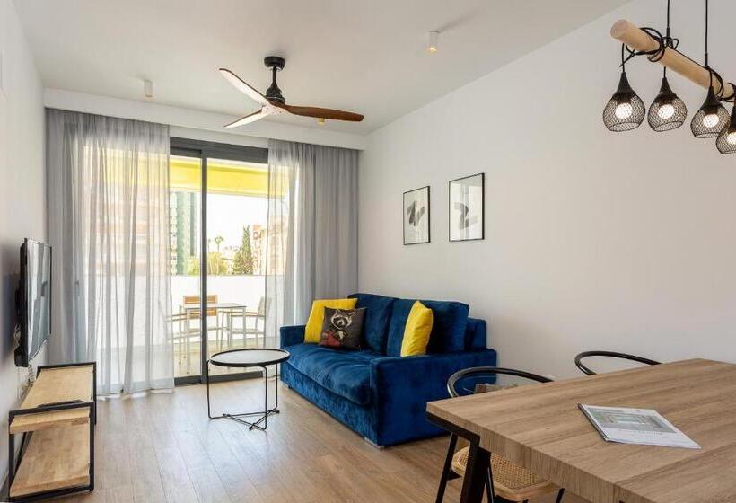 ２ベッドルームのスーペリアアパートメント, Caleyro Boutique Apartments   Parking Incluido