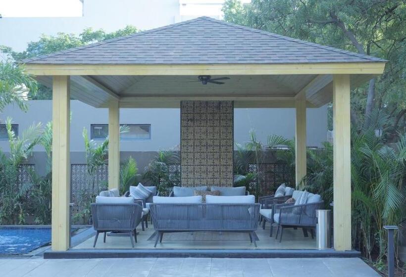 带花园和1个卧室的别墅, Radisson Hotel Kandla