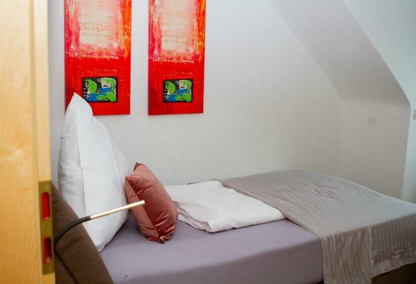 Номер Стандарт Индивидуальный, Stadthotel Marburg