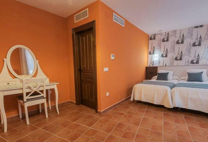 标准间, Hostal El Griel No Disponemos De Recepción Física