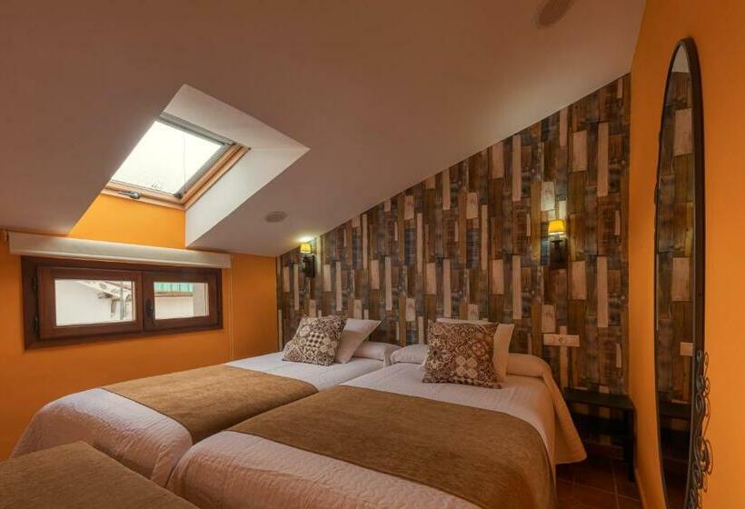 标准间, Hostal El Griel No Disponemos De Recepción Física