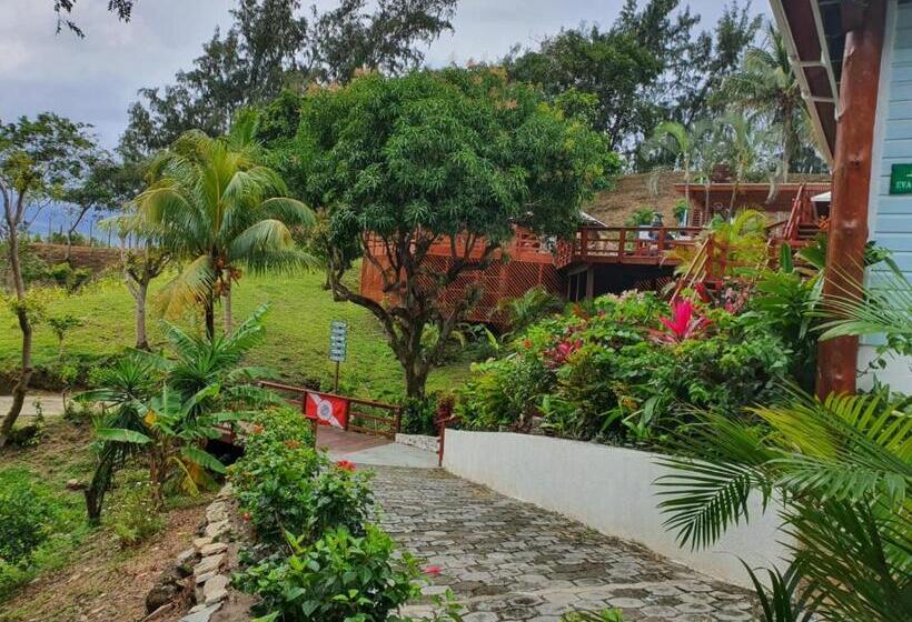 اتاق لوکس, And Dive Center Roatan Yacht Club