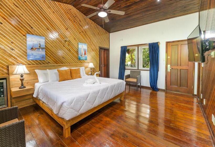 اتاق لوکس, And Dive Center Roatan Yacht Club