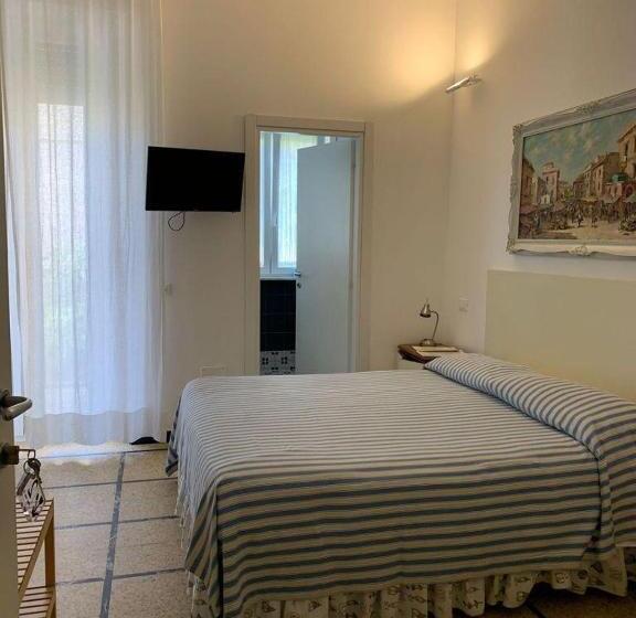 Номер Стандарт, B&b Viale Italia 22