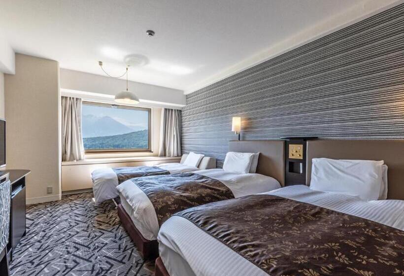 Номер Стандарт Трехместный, Apa Hotel & Resort Joetsu Myoko