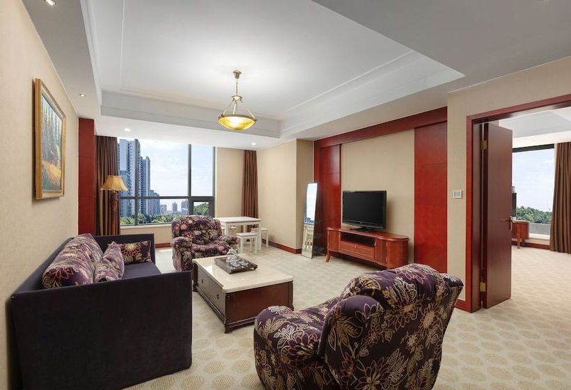 豪华套房, Ramada Plaza By Wyndham Chongqing West