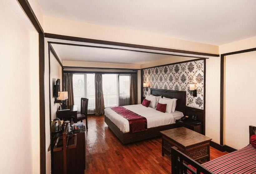 디럭스 룸, Denzong Regency  Luxury Mountain Retreat Spa & Casino