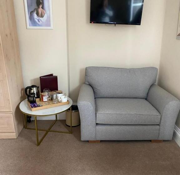 Номер Deluxe, Haven House