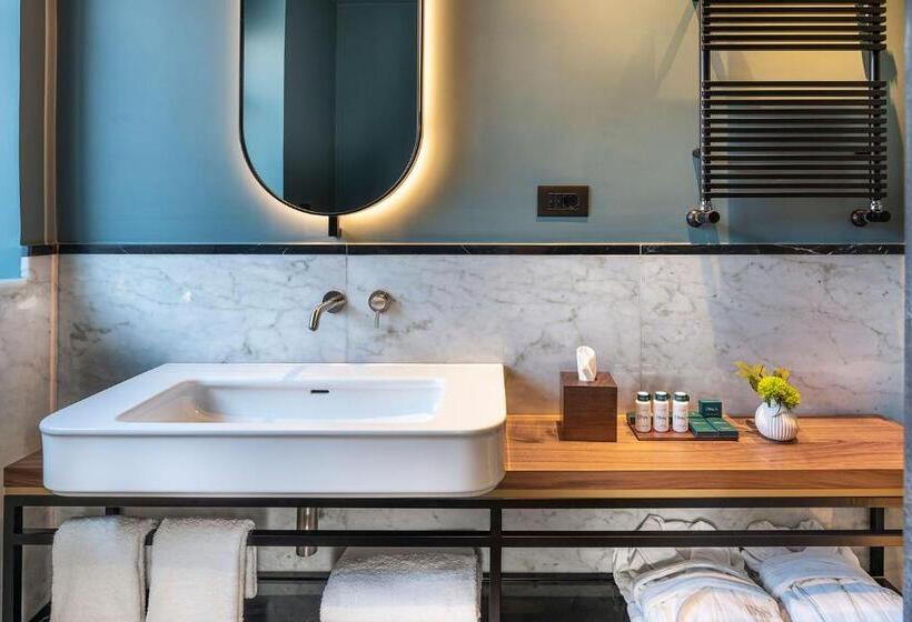 Люкс, Byssus Suites