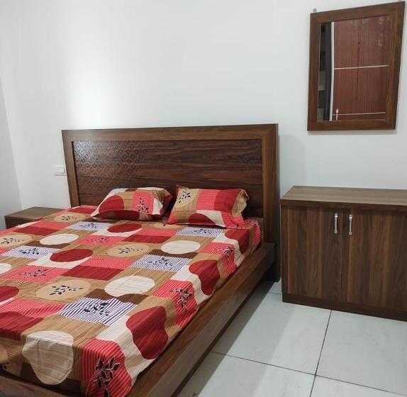 Трехместный Номер Классика, Oyo 86772 V S